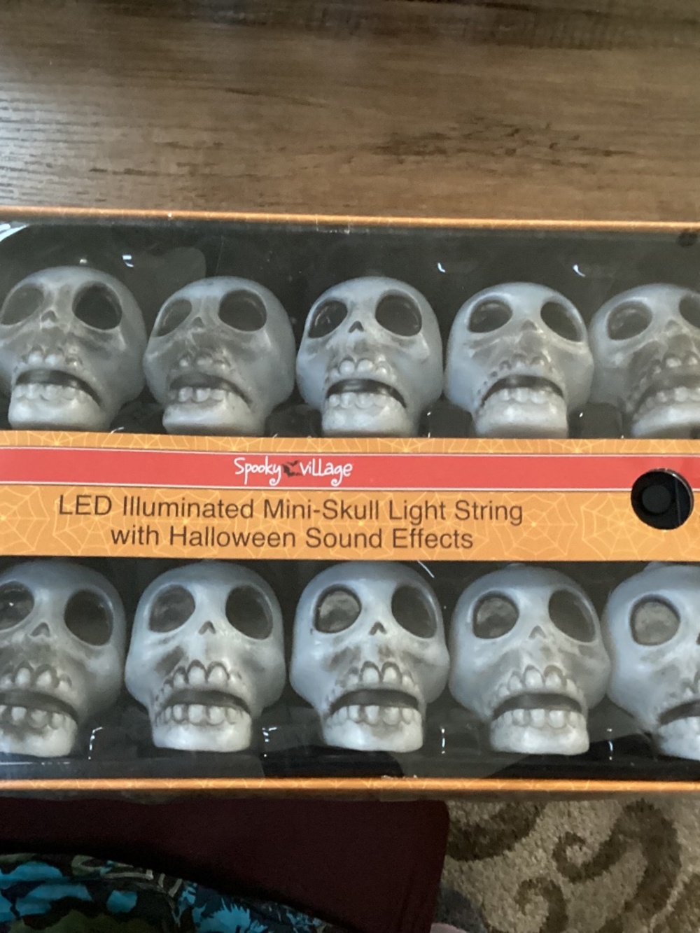 Spooky Village LED Illuminated Mini-Skull Light String Halloween Sound Effects